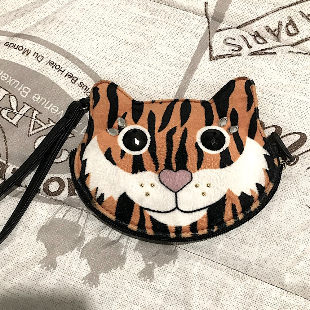 NWT Betsey Johnson Luv Tiger Coin Wristlet.